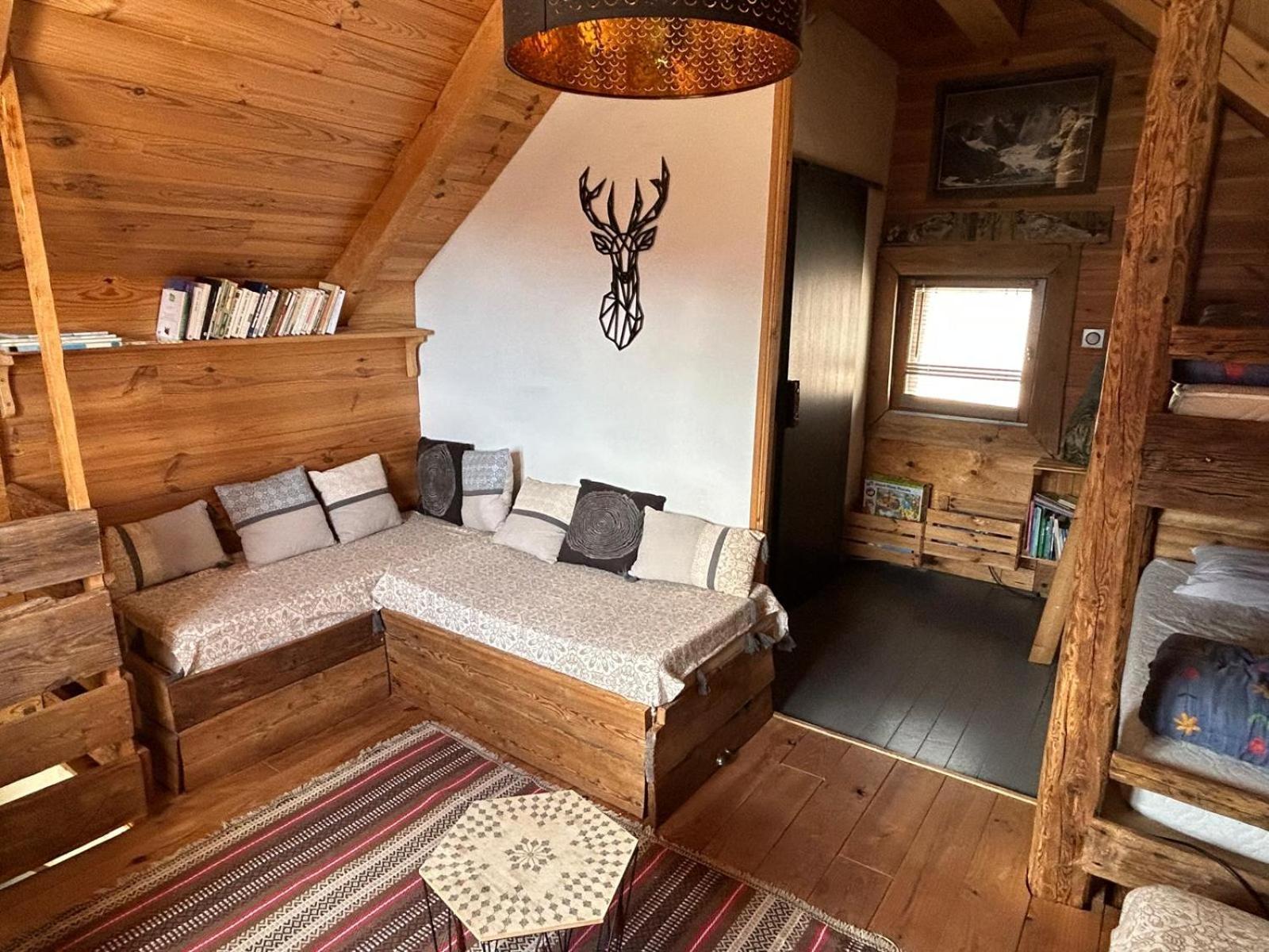 Les 3 Flocons Roure Hotel Екстериор снимка