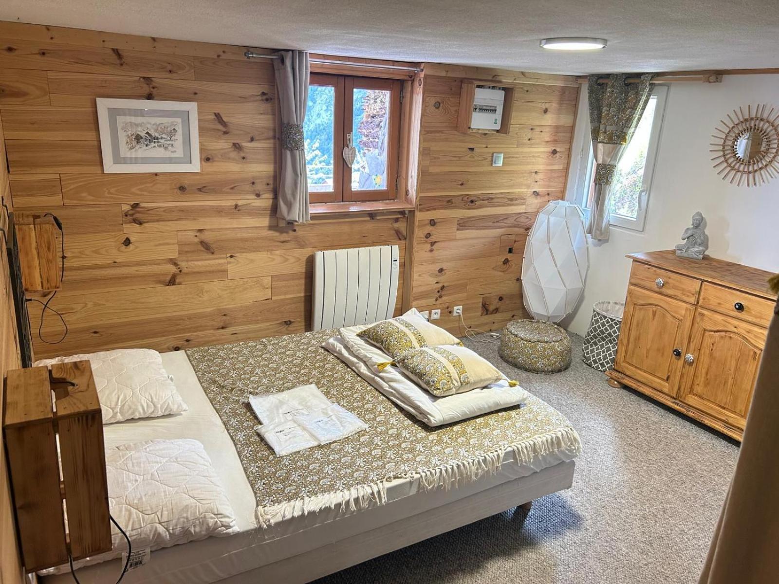 Les 3 Flocons Roure Hotel Екстериор снимка